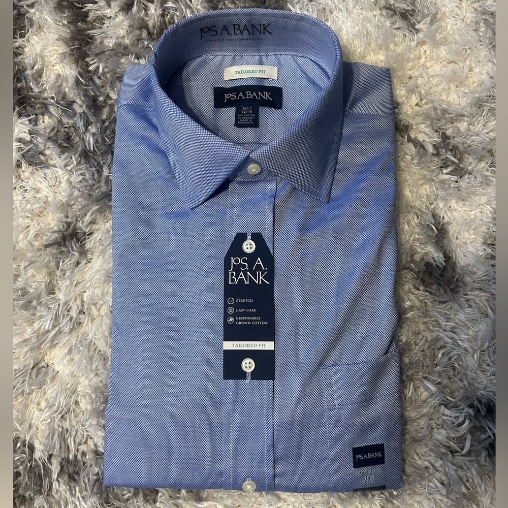 Jos A Bank Traveler Dress Shirt 16 1/2- 34/35 Tailored Fit Blue Stretch NWT (AE)